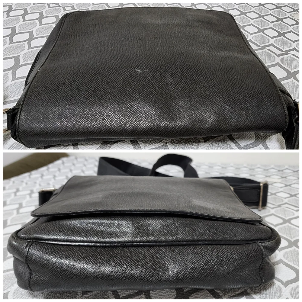 Louis Vuitton Taiga Viktor Messenger Bag Black